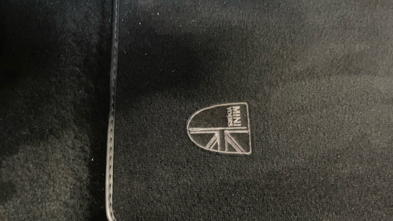 MINI Hatchback 1.5 Cooper Exclusive 5dr Auto Petrol Hatchback